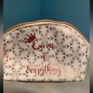 NWT Charming Charlie Queen of Everything makeup bag